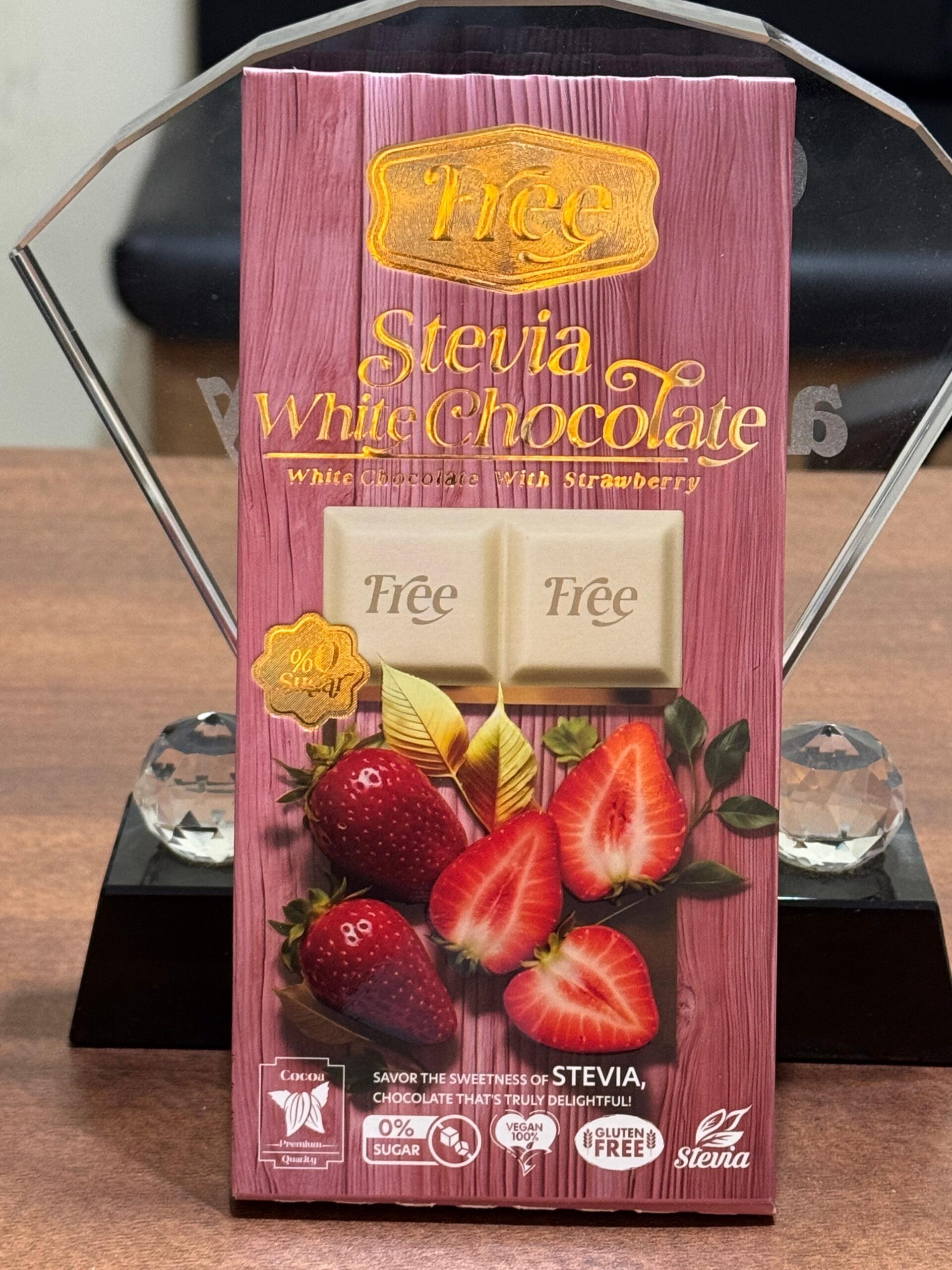 Free Stevia white Chocolate with Strawberry