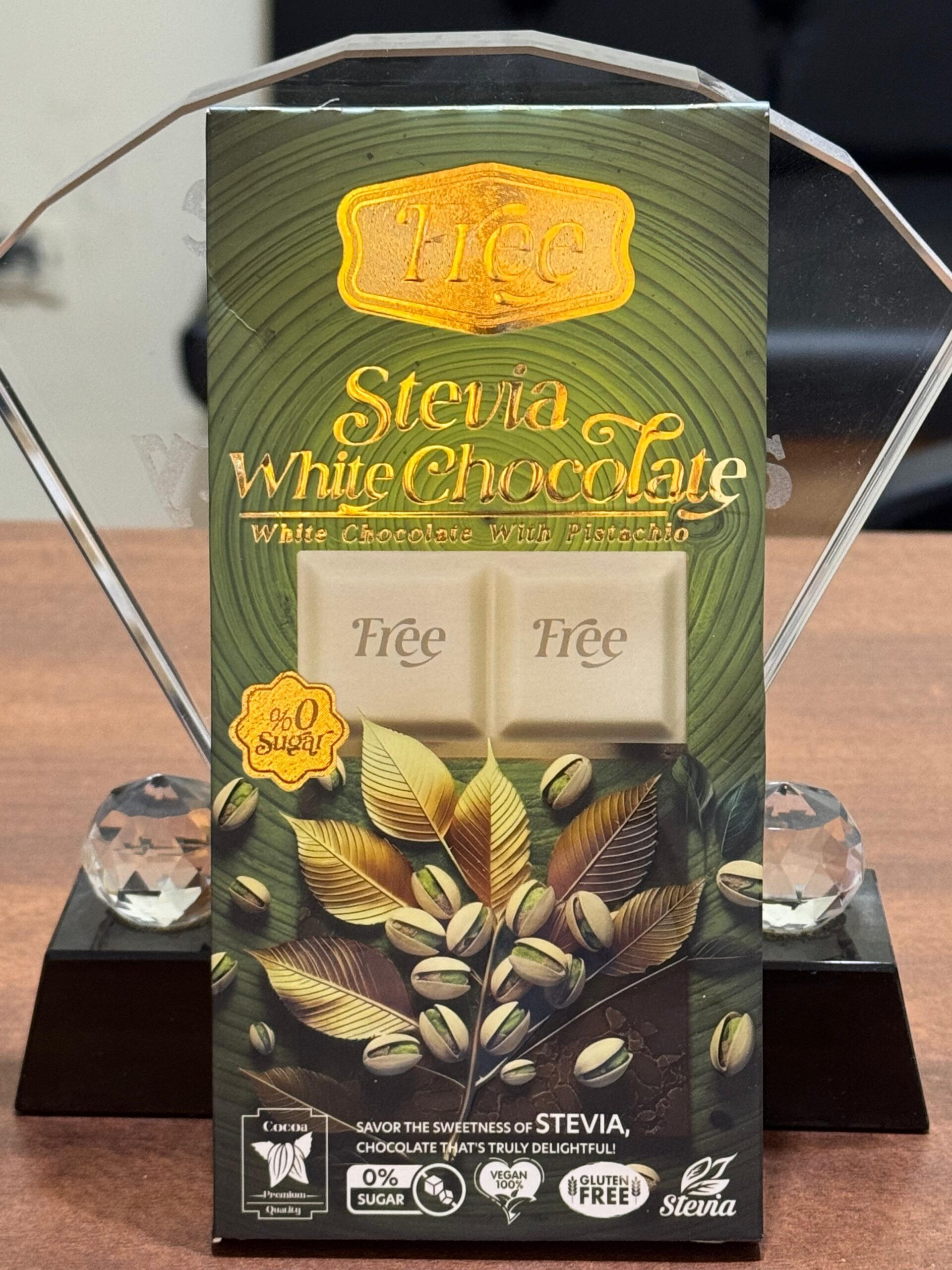 Free Stevia White Chocolate with Pistachio