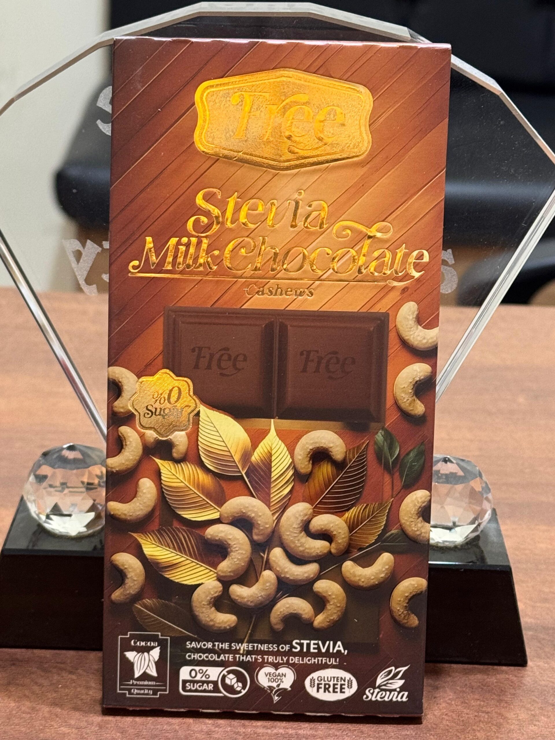 Free Stevia Milk Chocolate with cashew