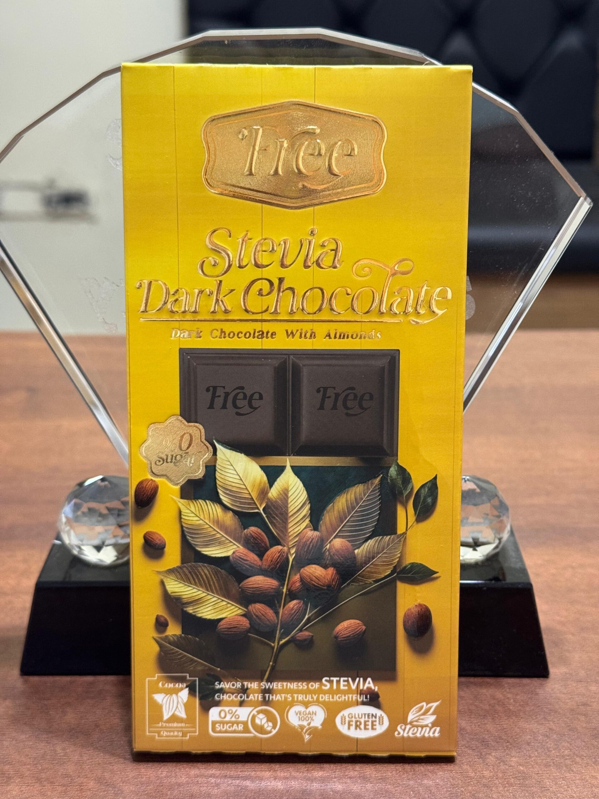 Free Stevia Milk Chocolate with Almond