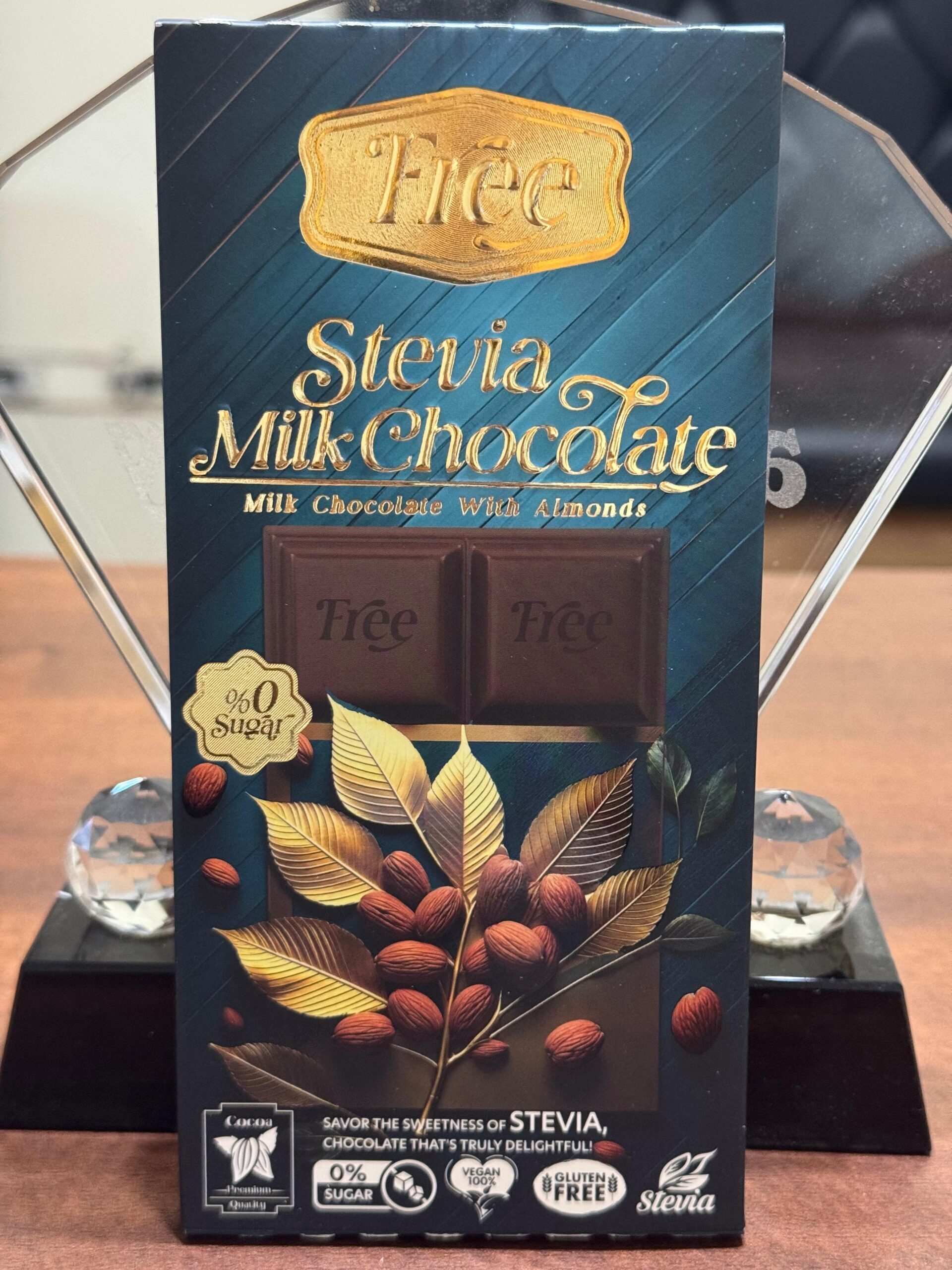Free Stevia Milk Chocolate with Almond