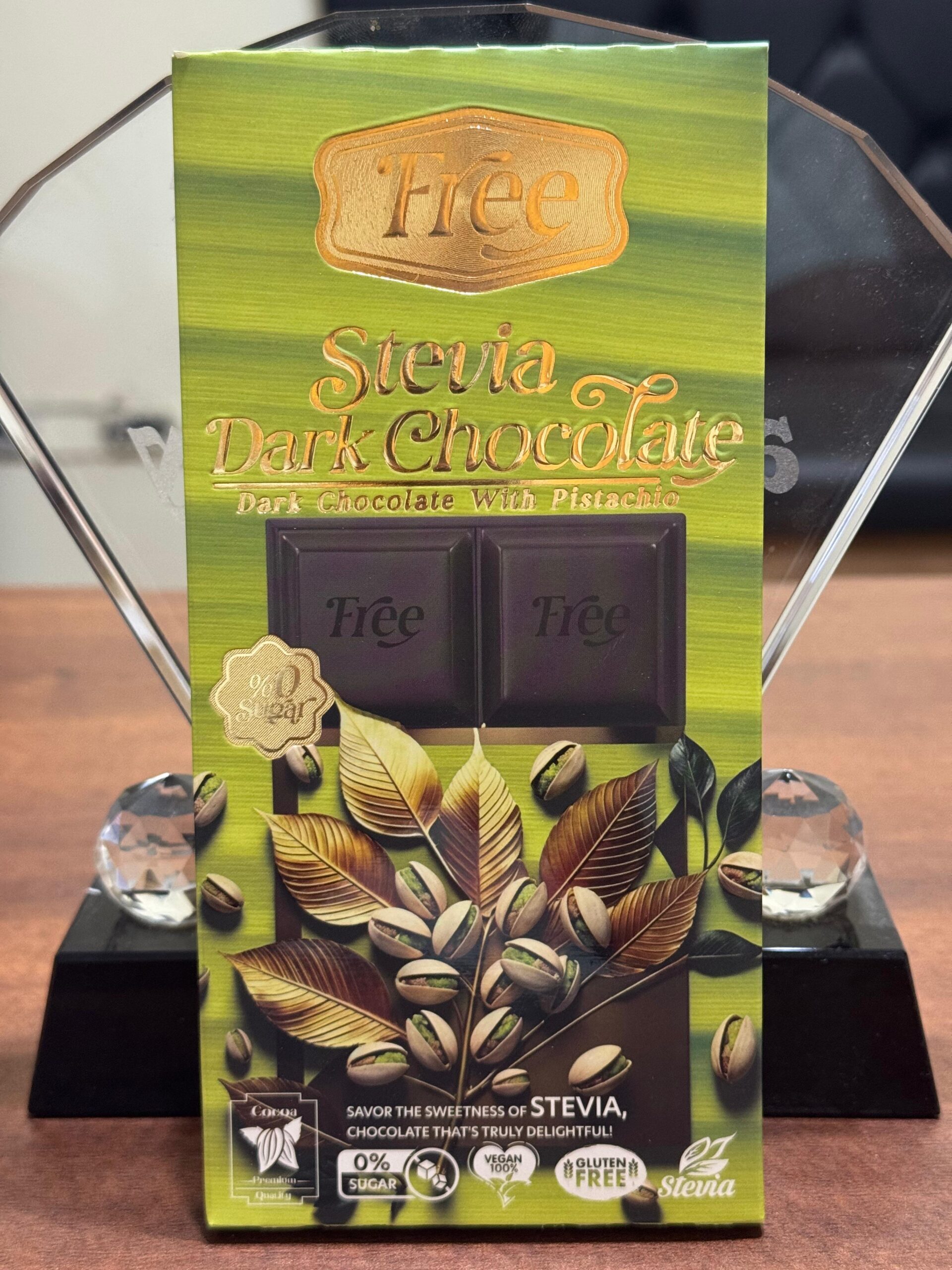 Free Stevia Dark Chocolate with Pistachio