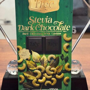 Free Stevia Dark Chocolate with Cashew